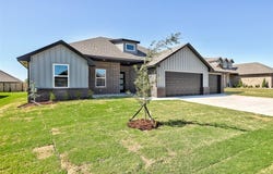 2020 W Flintlock Way, Mustang, OK 73064