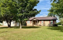 1301 Deer Park Lane, Mountain View, MO 65548