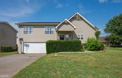 2340 Monarch Circle, Sevierville, TN 37876