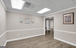 425 E Crossville Road, Roswell, GA 30075