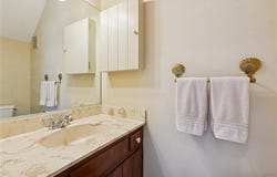 19 Capps Qtrs, Hampton, VA 23669