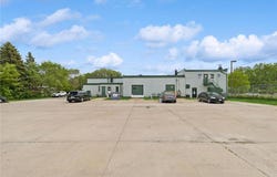1321 Frost Avenue, Maplewood, MN 55109