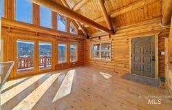 15 Village Lane, Garden Valley, ID 83622