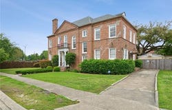 4008 VENDOME Place, New Orleans, LA 70125