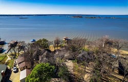 154 Ocean Dr, Gun Barrel City, TX 75156