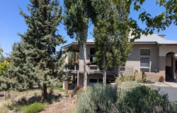 893 Highland View Loop, Redmond, OR 97756