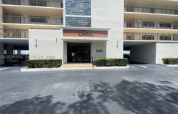 200 Golden Isles Dr, Hallandale Beach, FL 33009