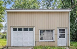 2114 5th Avenue NE, Austin, MN 55912