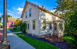 3214 Post Road, Warwick, RI 02886