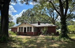 2002 E Calhoun Street, Anderson, SC 29621