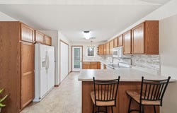 1702 Lakewood Drive, Adrian, MI 49221