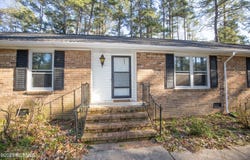 901 Glendale Drive, Aberdeen, NC 28315