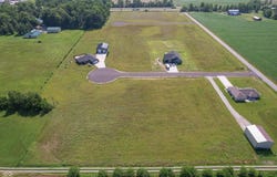 10409 Emerald Court N, Seymour, IN 47274
