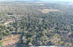 3100 Chuckwagon Rd, Luling, TX 78648