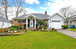 21 Oxford Road, Massapequa, NY 11758