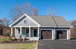 19 Edgewater Drive, Brentwood, NH 03833