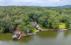 284 S LAKE HILLS LANE, TALLADEGA, AL 35160