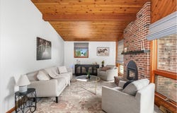 806 Old Clairton Rd, Jefferson Hills, PA 15025