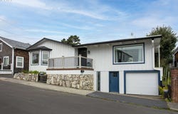 144 6TH Ave, Seaside, OR 97138