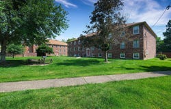 1008 Lake Way, Louisville, KY 40222