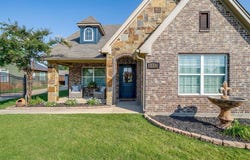 516 Heritage Trail, Burleson, TX 76028