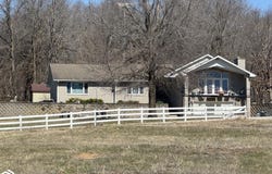 26664 570Th Street, Exline, IA 52555