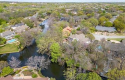 1002 Loch Lomond Drive, Arlington, TX 76012