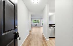 318 NE ROBERTS Ave, Gresham, OR 97030