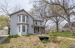 517 Nebraska ST, Holton, KS 66436
