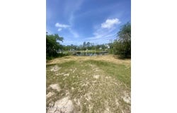Dolphin Street lot: 21, Bay Saint Louis, MS 39520
