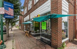 2 E somerset Street, Raritan, NJ 08869