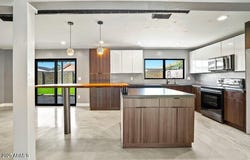 5446 E CAMBRIDGE Avenue, Phoenix, AZ 85008