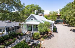105 E Brown Street, Southport, NC 28461