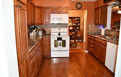 521 W State St, Lovington, IL 61937