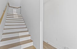 4163 E Hemlock Dr, Oak Creek, WI 53154