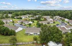 402 Courtyard W, Newport, NC 28570