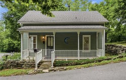 26 Council Street, Eureka Springs, AR 72632