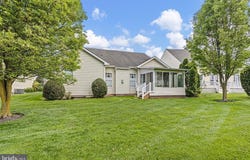 378 PIERCE RUN, NEWARK, DE 19702