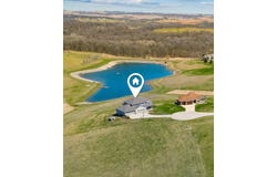 9174 207th Avenue, Anamosa, IA 52205