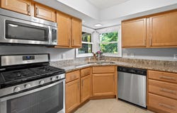 7820 N 46th St, Brown Deer, WI 53223