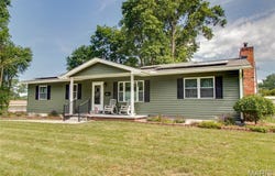 109 Hawbrook Place, Jerseyville, IL 62052