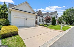 6 EASTON LANE, CINNAMINSON, NJ 08077