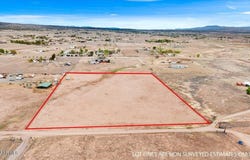 25755 N Matli Lane, Paulden, AZ 86334