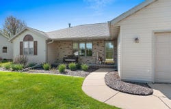 674 SWAN Road, DE PERE, WI 54115-8243