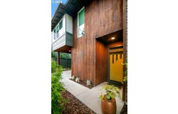 2947 SE STARK ST, Portland, OR 97214