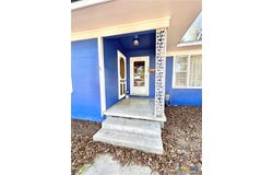 1307 W Main Street, Cameron, TX 76520