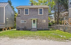 3 Surf Avenue, Biddeford, ME 04005