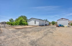1050 Cooney Drive, Silver Springs, NV 89429