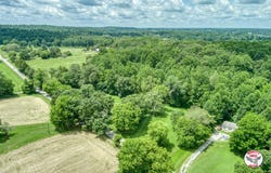 2 Omer Short Rd, Moss, TN 38575