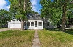 1220 Campbell Avenue NW, Willmar, MN 56201